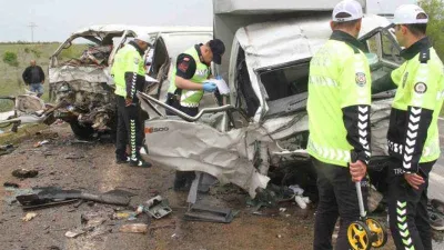 Konya'daki kazada İsa Erdoğan ve Gülay Erdoğan hayatını kaybetti