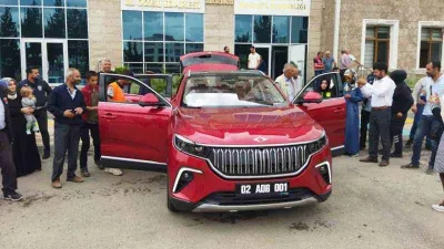 Adıyaman'da TOGG’a vatandaşların büyük ilgisi