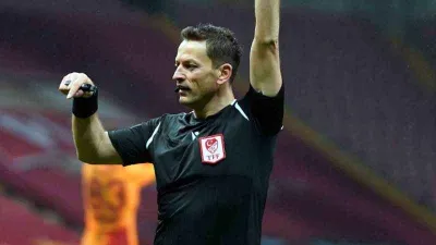 Fenerbahçe - Sivasspor maçının hakemi Volkan Bayarslan 