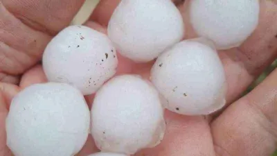 Ürdün’e ceviz büyüklüğünde dolu yağdı