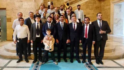 AK Partili vekiller TBMM’ye kayıtlarını yaptırdı