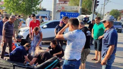Otomobille çarpışan 15 yaşındaki motosiklet sürücüsü çocuk öldü