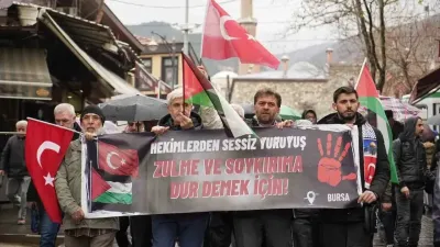 Sağlık çalışanları Filistin’e destek için yürüdü