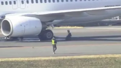 Japonya’da yolcu uçağının lastiği patladı