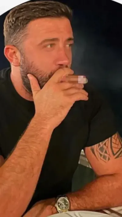 Villa önünde lüks araca kalaşnikoflu saldırı: 1 yaralı