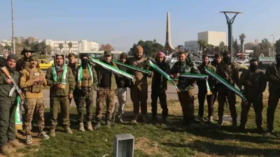 Suriyeli komutanlardan göçmenlere çağrı: 