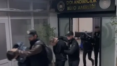 Sahte sevgili şebekesine ’Sevgililer Günü’ operasyonu: 16 gözaltı