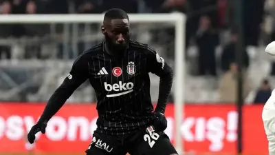 Beşiktaş’ta Mausaku ile yollar ayrıldı