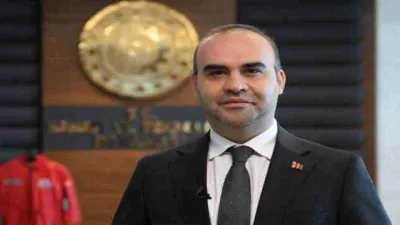 Bakan Kacır'dan önemli Elon Musk açıklaması: “İş birliğini arzu ediyor”