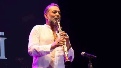 Hüsnü Şenlendirici Düzcelileri mest etti