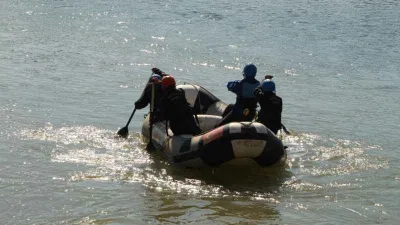 Milli sporcu olmak için Murat Nehri'nde kürek çekiyorlar