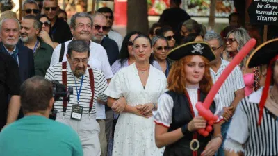 Efes Tiyatro Festivali başladı
