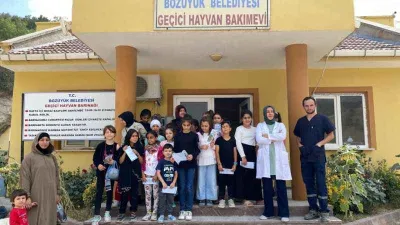 Kur’an kursu öğrencileri hayvan barınağını ziyaret etti