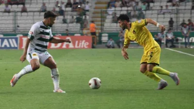 Konyaspor ile İstanbulspor puanları paylaştı