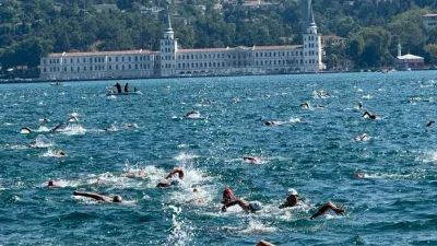 Asya ve Avrupa 35. kez kulaçlarla birleşti