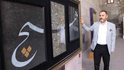 Tarihi mekanda HİÇ’in sergisini açtı