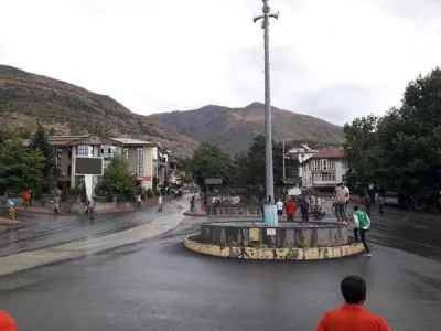 Erzincan’da sağanak yağış derelerden sel getirdi