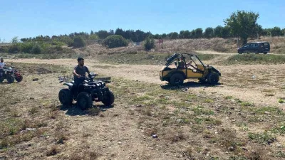 Büyükçekmece Gölü’nde sular çekilince alan ATV Motorcularına kaldı
