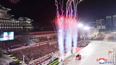 Kuzey Kore 75. kuruluş yıl dönümünü askeri geçit töreniyle kutladı