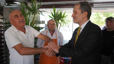 Yeniden Refah Partisi Genel Başkanı Erbakan, ‘Anadolu Buluşmalarını' yeniden başlattı