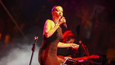 Gemlik Zeytini Festivali'nin finalini Melike Şahin yaptı