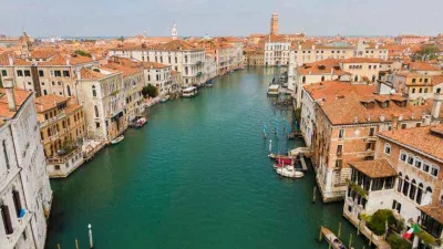 Venedik'e günübirlik gelen turistlerden giriş ücreti alınmasına onay