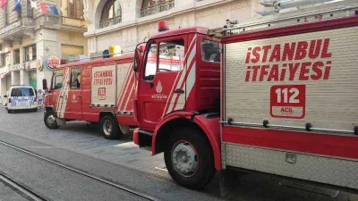 İstiklal Caddesi’nde yangın paniği: Cadde dumanla kaplandı
