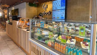 Bu kafede fiyatları gelen müşteriler belirliyor