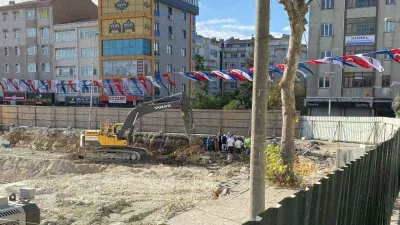 Avcılar’da İBB’nin çalışması sırasında doğalgaz borusu patladı: Mahalleli büyük panik yaşadı