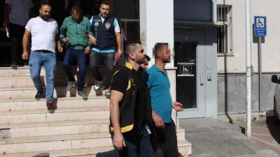 Aranan şahıslara 93 polis ile eş zamanlı operasyon: 20 gözaltı