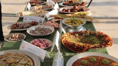 Şanlıurfa’da fıstık ile isot yemeklerde buluştu