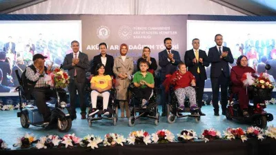 Tuzla’da 200 akülü araç, ihtiyaç sahibi engelli vatandaşlarla buluşturuldu