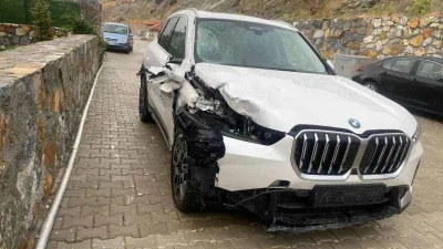 Minibüs bekleyen adama çarparak ölümüne neden olan sürücü ve arkadaşı yakalandı