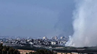Gazze sınırından dumanlar yükselmeye devam ediyor