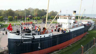 Bandırma Müze Gemisi ziyaretçi akınına uğradı