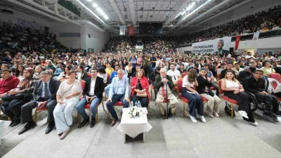 İlber Ortaylı, 10 bini aşkın Adanalıya konferans verdi