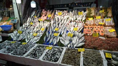 Balık tezgahlarında fiyatlar geriledi