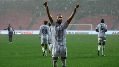 Samsunspor-Beşiktaş karşılaşmasının ilk yarısı berabere bitti