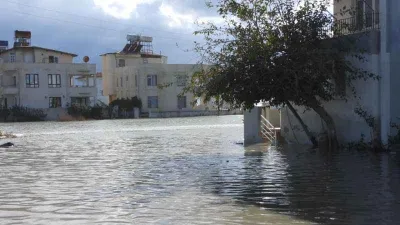 Hatay'da bazı evler su altında kaldı