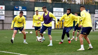 Fenerbahçe'de derbi mesaisi başladı