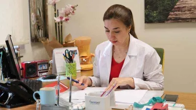 Dünyada 39 milyon kişi AIDS virüsü ile yaşıyor