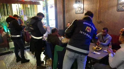 Taksim'de yılbaşı öncesi iş yerlerine denetim yapıldı