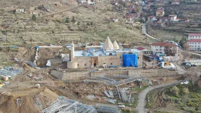 Sivas Divriği Ulu Cami'yi kapatan geçici örtü kaldırıldı