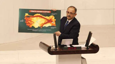 Bakan Özhaseki: “İstanbul’da 300 bin konutun dönüşümünü sağlayacağız”