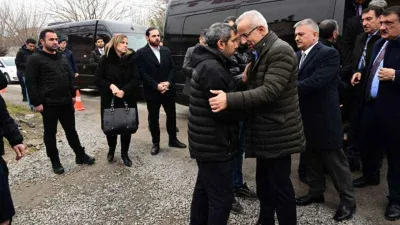 Bakan Uraloğlu’ndan şehit ailesine ziyaret
