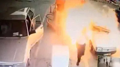 Yakıt alan Tofaş patladı