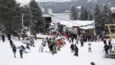 Uludağ'da yarıyıl tatili ve hafta sonu yoğunluğu
