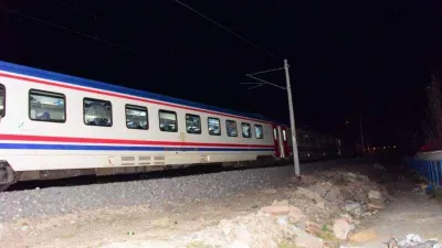 Doğu Ekspres demiryolu ulaşıma kapandı