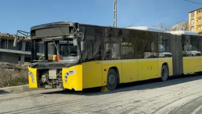 İETT otobüsleri kazaya karıştı: 4 yaralı