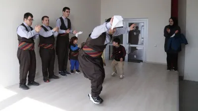 Down Sendromlu Halay Ekibi Coşturdu
